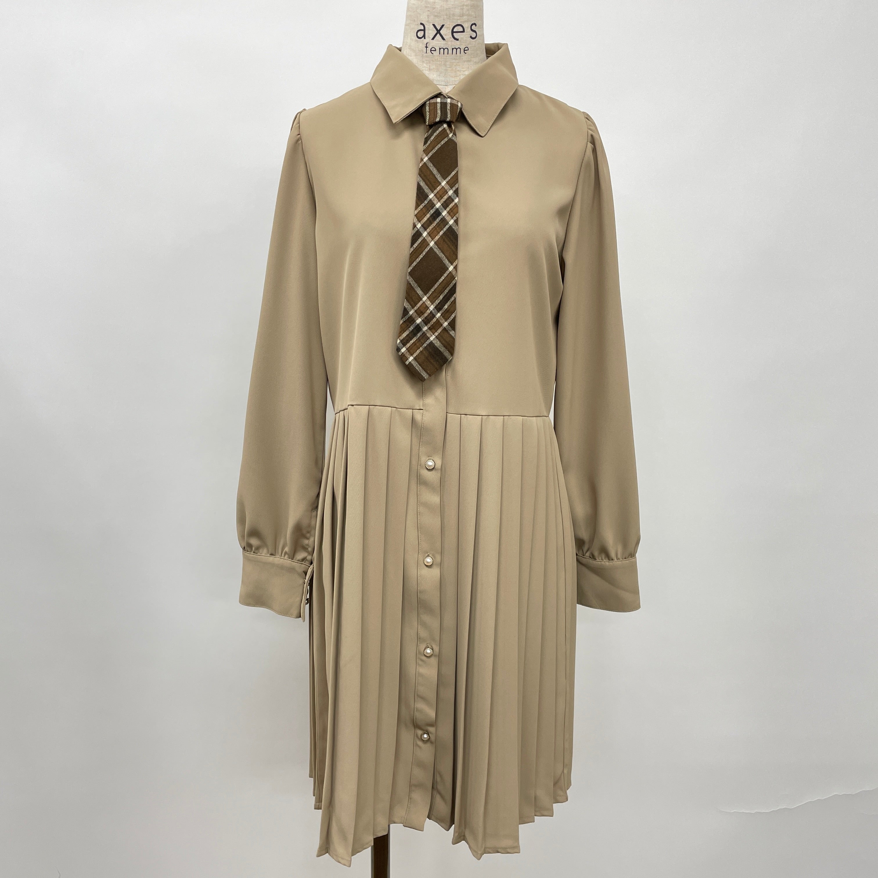 新品 未使用 レストローズパリ スーツ シアーシャツセットミニワンピース[品番：MKSW0049141]｜RESEXXY