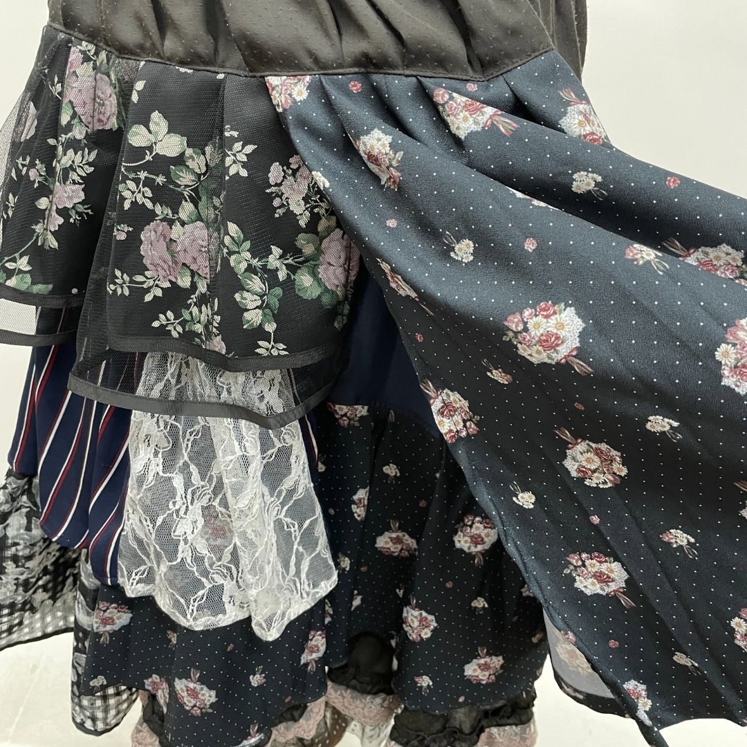 古着リメイクバッグ・SPECIAL PARTY・CHIKENOODLE 今昔 KJｰ29132 -Z1 こんじゃく総刺繍 ミニトートバッグ