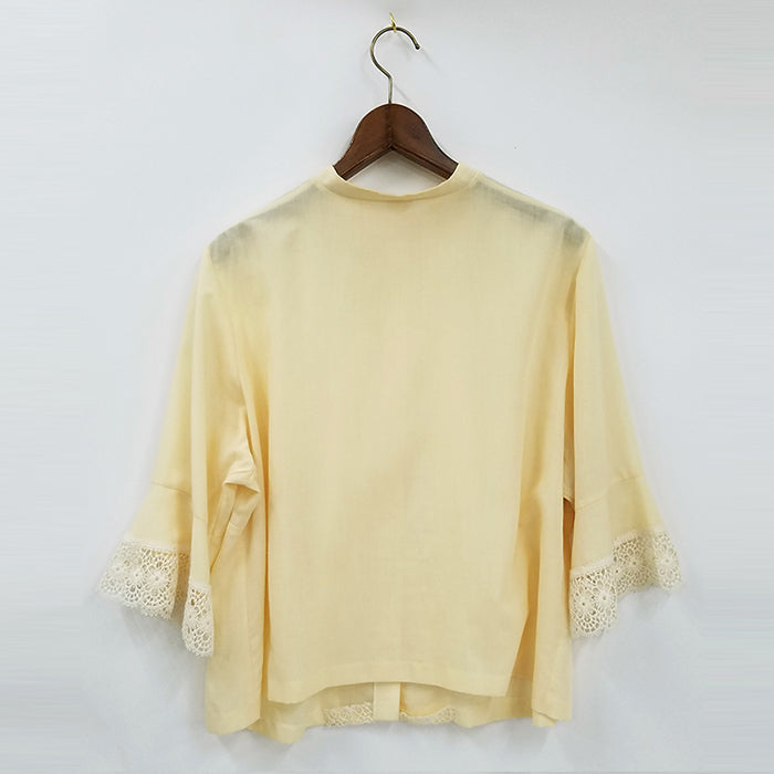 BODY LINE ブラウス　黒　薔薇ボタン　リボン　レース BODYLINE ボディライン ブラウス ふりふりレースのうさみみ