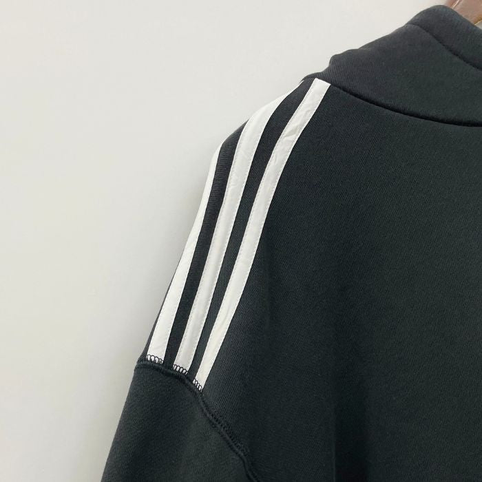 USED 古着 アディダス（adidas）スウェットパーカー（古着・一点物