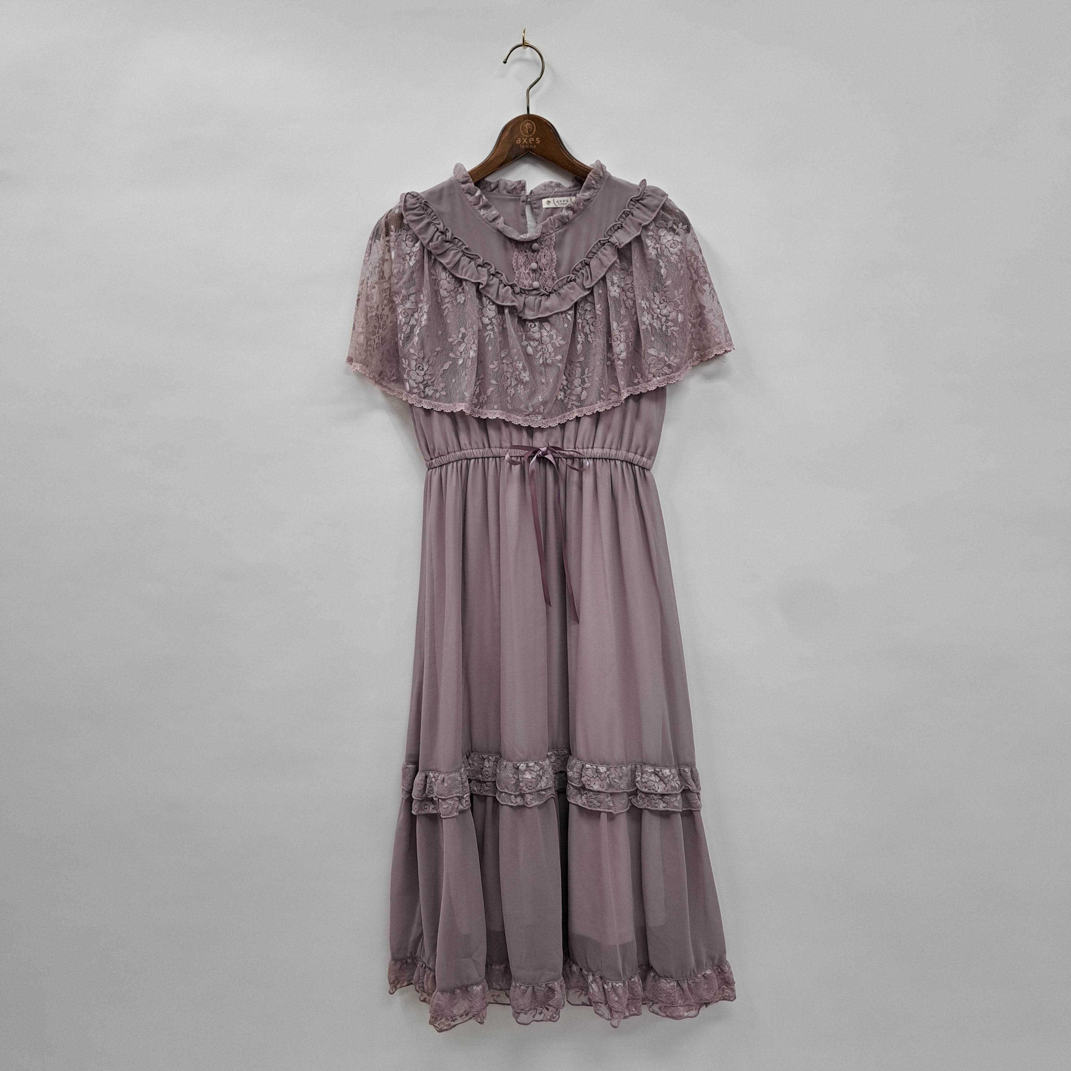 1800年代後期 思わず見惚れてしまう♡素敵なヴィンテージ詩集♪ 海外VINTAGE シードボックス蛇腹🫘💜 ☆price 880yen 𖤐ˊ