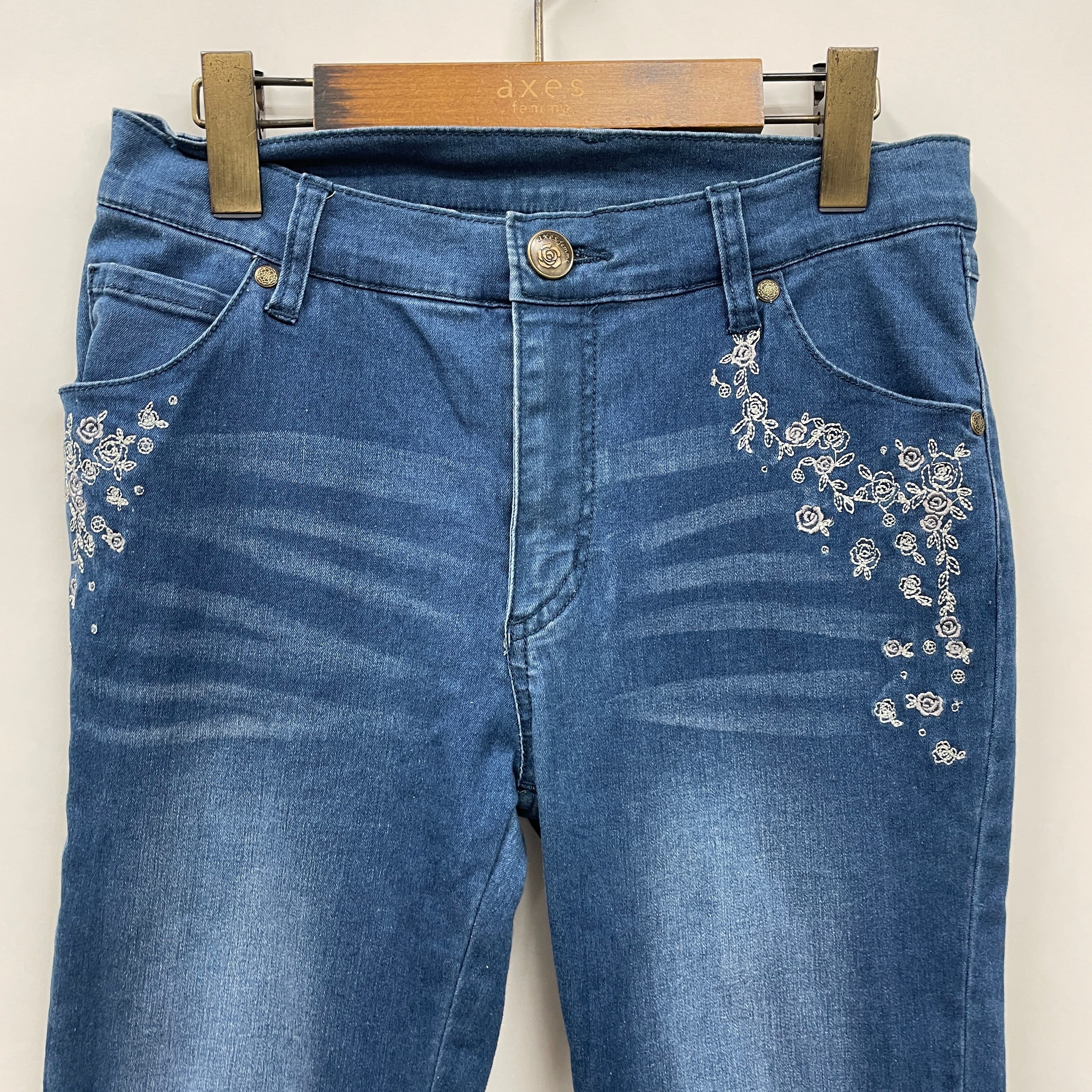 薔薇カラー刺繍デニム – PASTEQIDOR