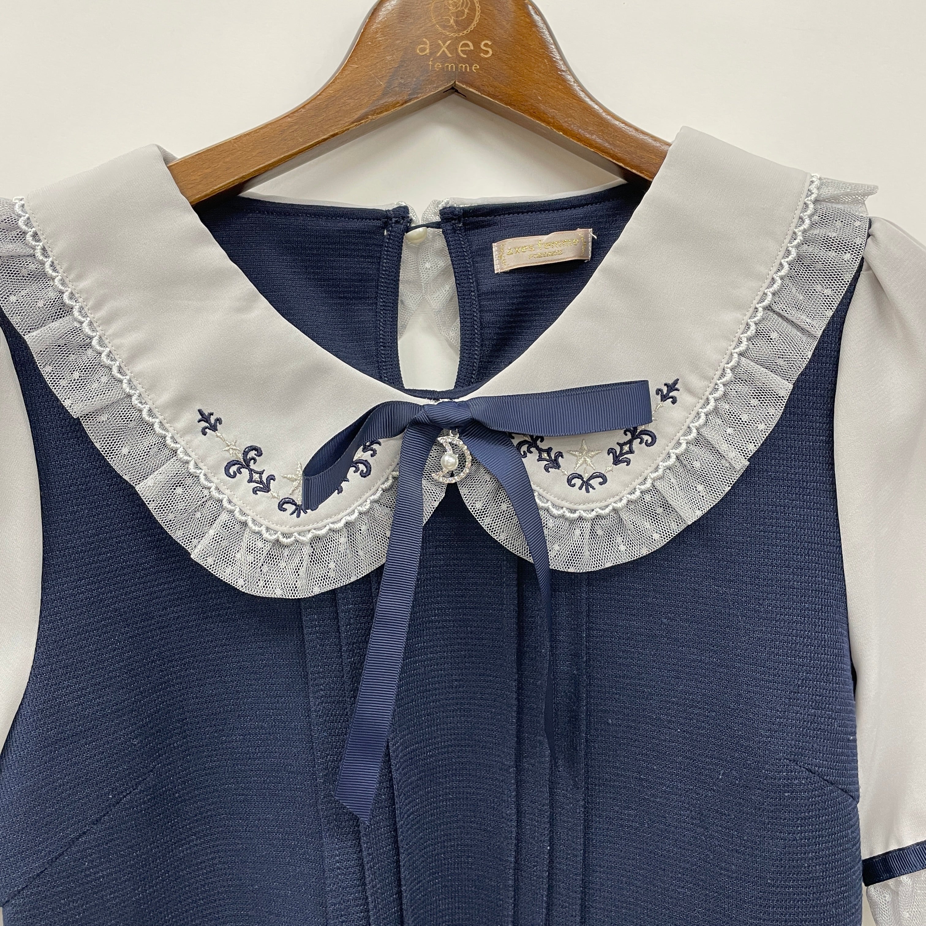 星刺繍ブラウス風カットPO – PASTEQIDOR