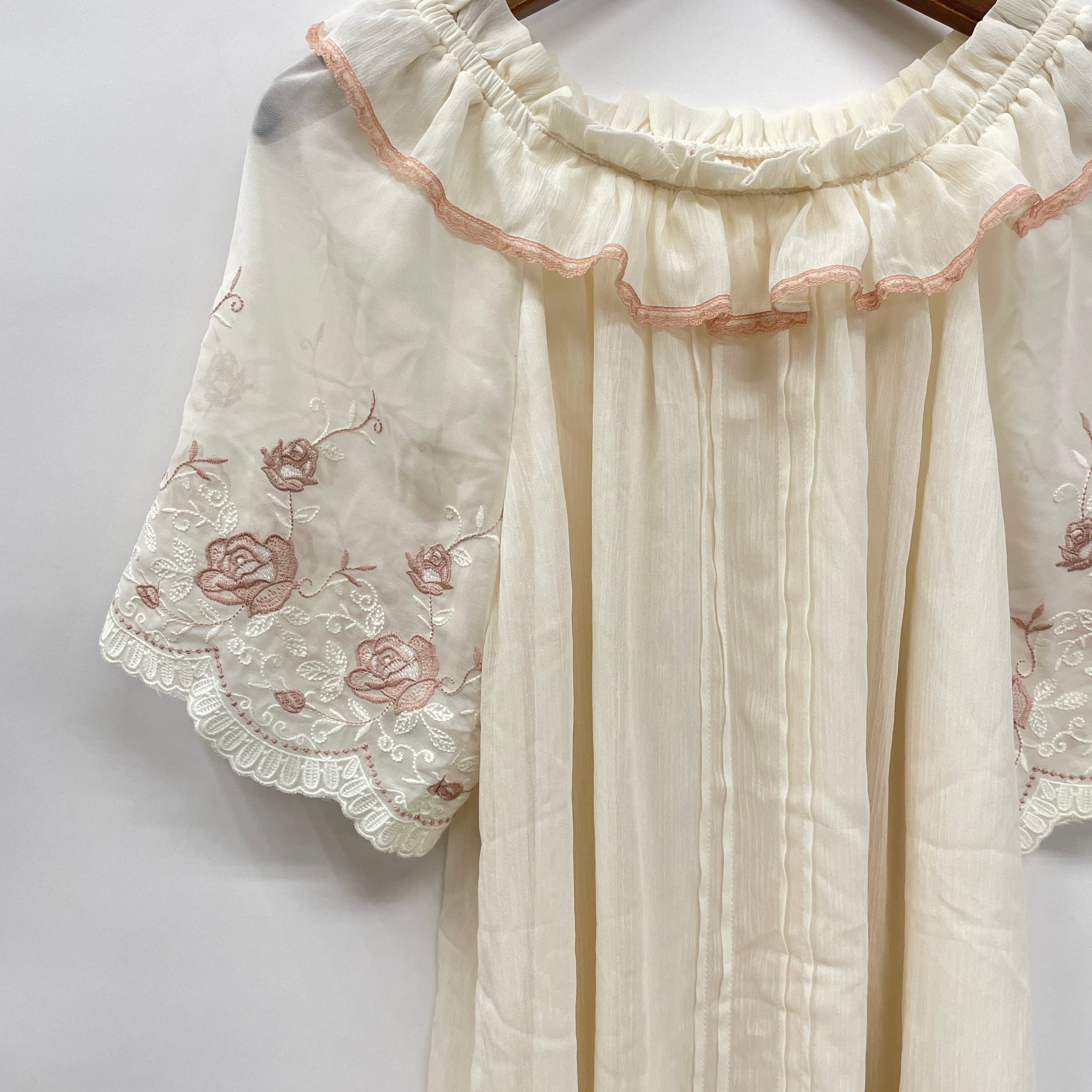 刺繍袖楊柳シフォンチュニック – PASTEQIDOR