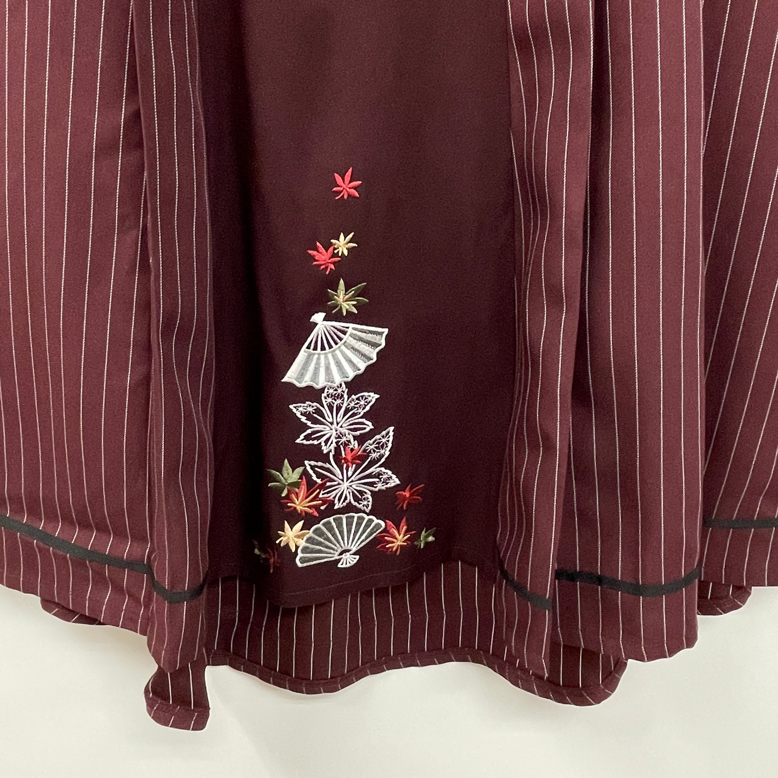扇子×紅葉刺繍ジップSK – PASTEQIDOR