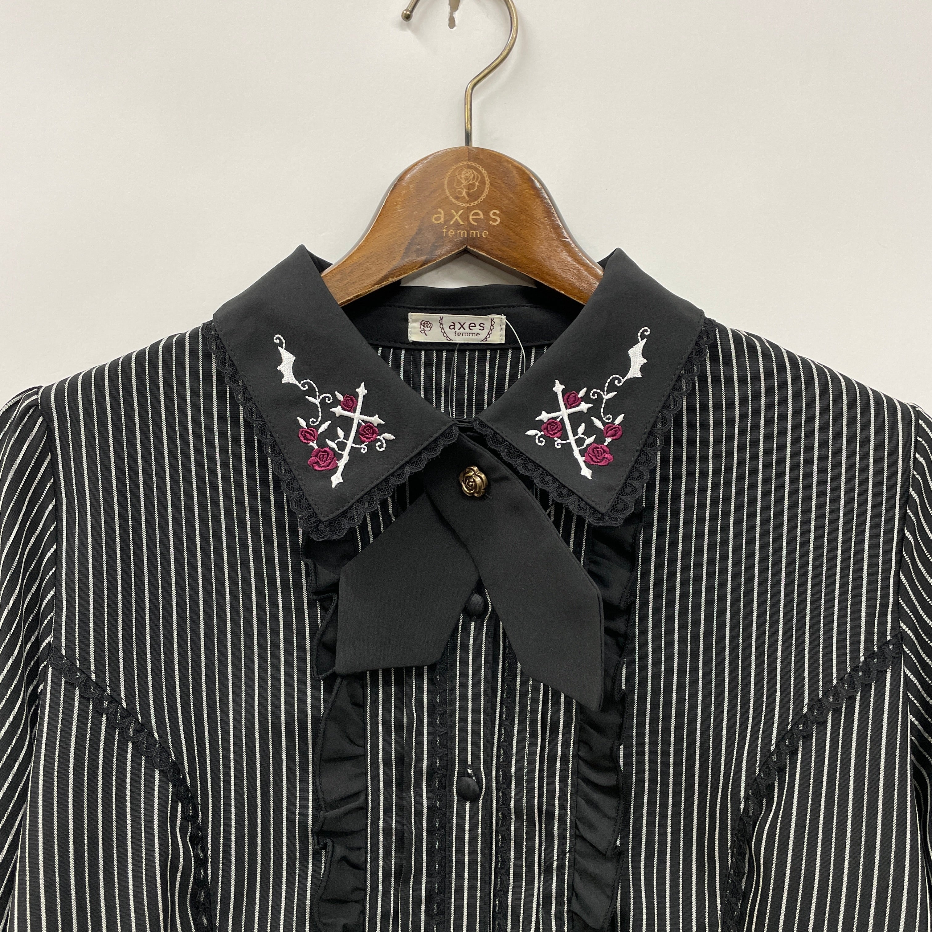 クロスローズ刺繍BL – PASTEQIDOR