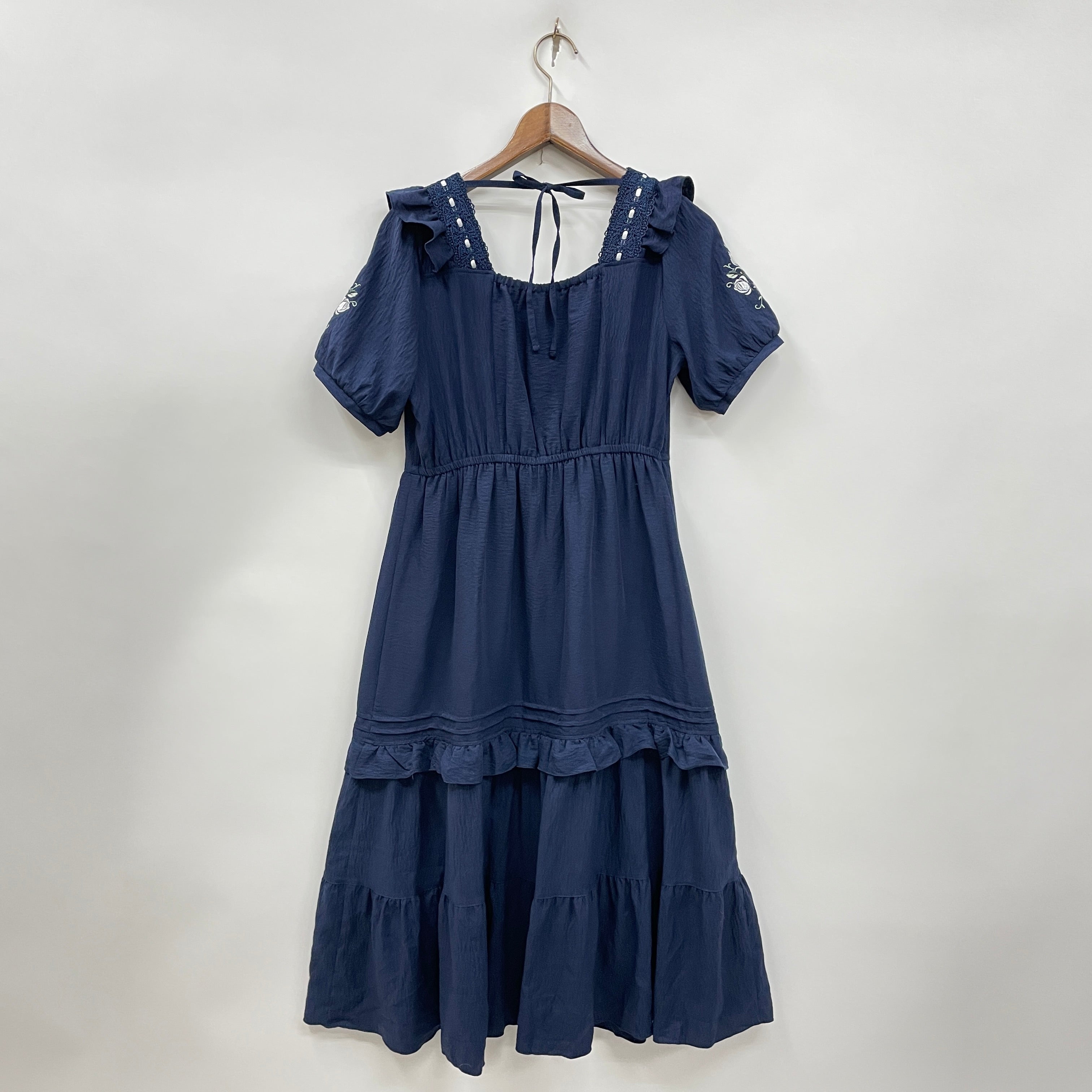 ハシゴレース×袖バラ刺繍OP – PASTEQIDOR
