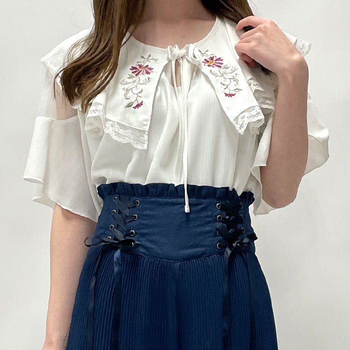 axes femme（アクシーズファム）古着 刺繍入ケープブラウス｜パステキ