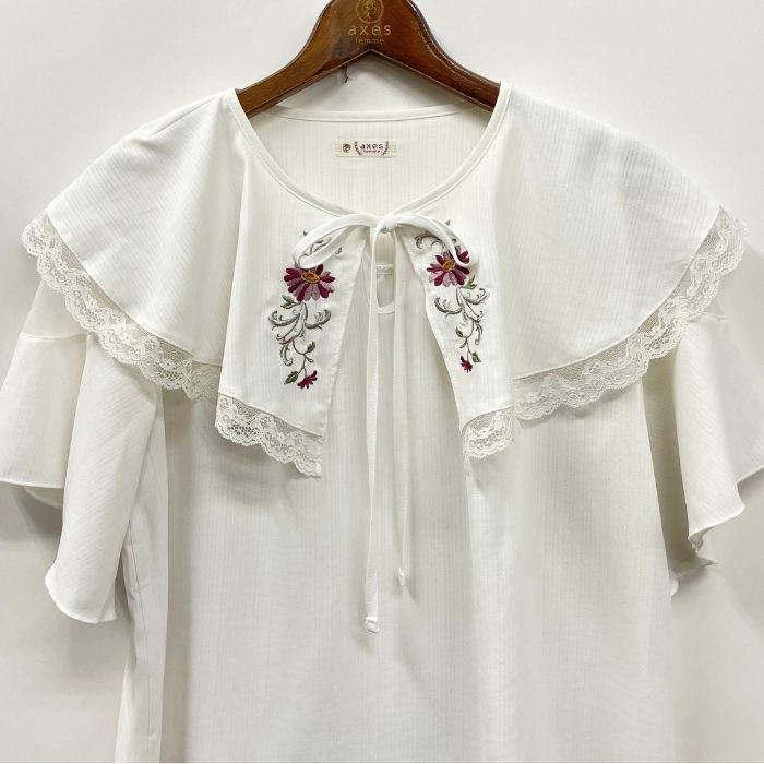 刺繍入ケープブラウス – PASTEQIDOR